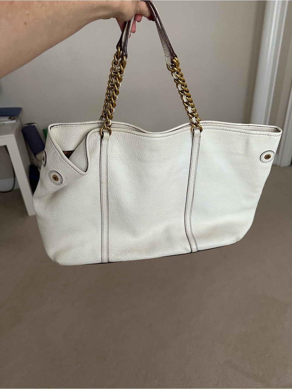Dolce & Gabbana White Leather Tote - Picture 9 of 9